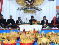Tradisi Kirab Gedang Sewu dan Doa Bersama Warnai Semangat Kebersamaan Warga Surodikraman