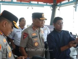 Kapolda Jatim Pantau Langsung Pencarian Korban Kapal Tenggelam di Selat Bali