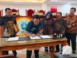 Rapat Paripurna DPRD Ponorogo Sahkan P-APBD 2025 dan Setujui Pinjaman Daerah