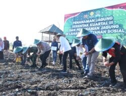 Dilahan Perhutanan Sosial, Kapolres Madiun Kota Pimpin Penanaman Jagung Serentak Kuartal III