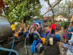 Polres Probolinggo dan BPBD Salurkan Air Bersih untuk Warga Tegalsiwalan Dampak Kekeringan