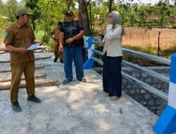 Pembangunan Jembatan Penghubung Antar Desa Rampung di Kerjakan, Lely Anggota DPRD Fraksi PDIP Tetap Bersama Rakyat