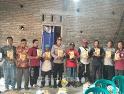 Bhabinkamtibmas Kedungbanteng Salurkan Bibit Jagung