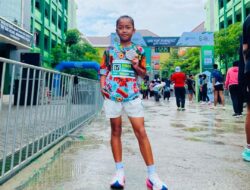 Alifia Ratu Azkha Finis Pertama Pelari Putri Fun Run 2025 (UIN) Kiai Ageng Muhammad Besari 2025