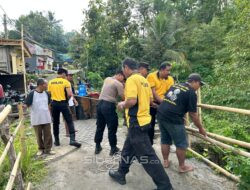 Polres Ponorogo Perbaiki Jembatan Darurat, Akses Dua Desa di Ngebel Kembali Normal