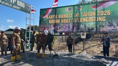Dorong Akses dan Perekonomian Warga,Karya Bakti TNI 2026 Dimulai di Desa Manding
