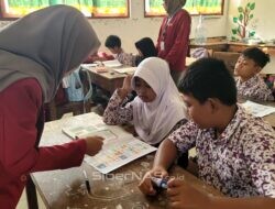 KKN 149 UMM Tingkatkan Literasi, Numerasi, dan Kemampuan Bahasa Inggris Siswa SD di Desa Darungan Pare