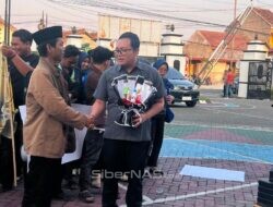 PMII Ponorogo Serahkan “Buket Obat” ke Kejari, Simbol Suara Rakyat dan Pemberantasan KKN