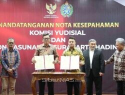 KY dan Karaton Kasunanan Surakarta Hadiningrat Tandatangani Nota Kesepahaman Penguatan Budaya Hukum dan Etika